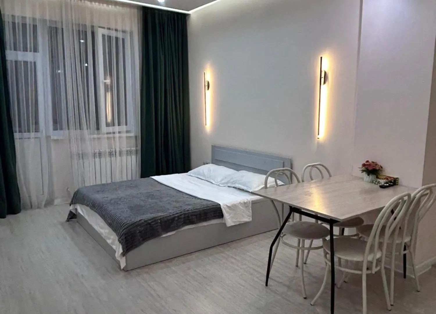 Apartment Уютная Двух-Комнатная Квартира С Видом На Горы Almaty